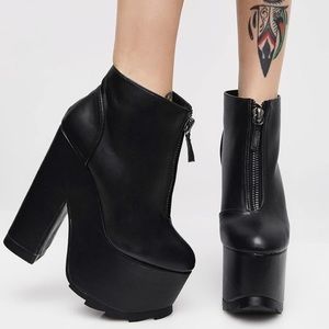 YRU Nightmare Platform Boots